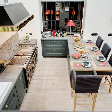 Apartment House Paris