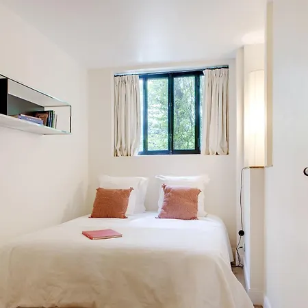 Apartment House Paris